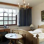 Flair-hotel Neeth 3*