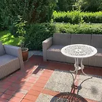 Vendégház Flair-hotel Neeth 3*