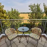 Flair-hotel Neeth Lehmkuhlen