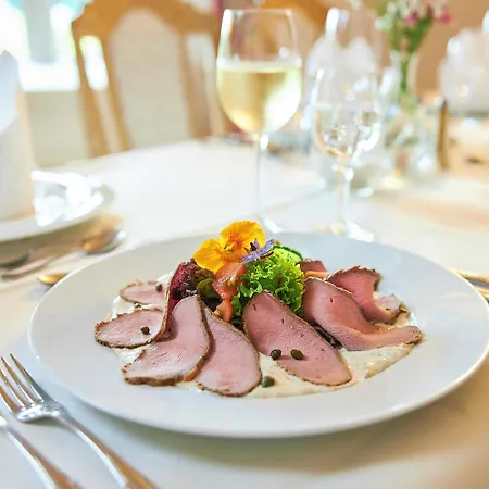Flair-hotel Neeth 3* Lehmkuhlen