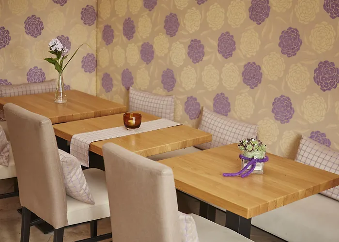Flair-hotel Neeth Guest house 3*