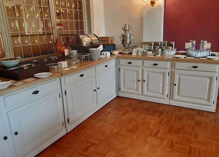 Flair-hotel Neeth 3*