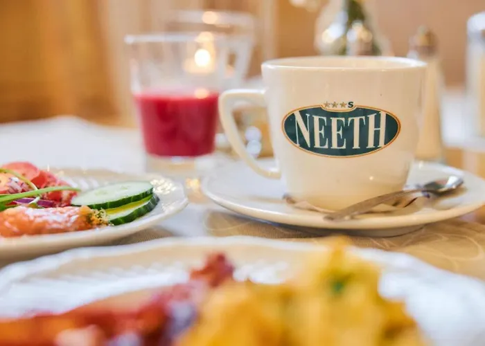 Flair-hotel Neeth 3* Lehmkuhlen